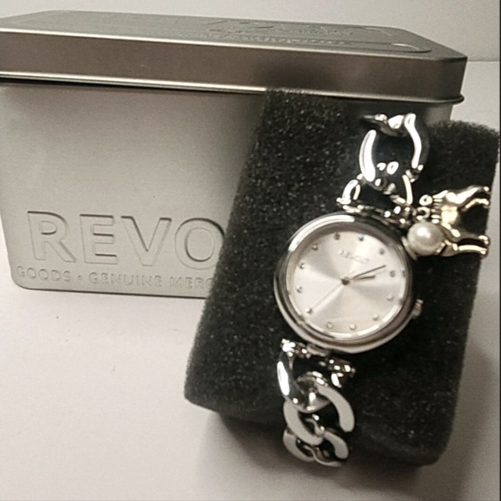Woman's Revolt watch